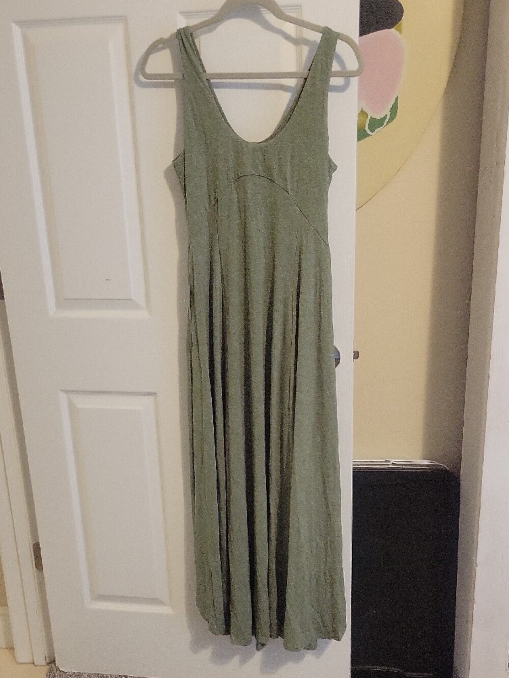 Halara Breezeful Backless Cut Out Maxi Dress Sage Green V-Neck Size SM - Picture 4 of 4